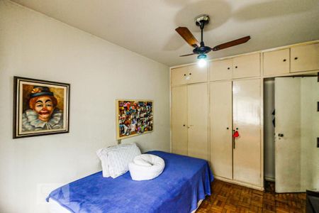 Casa à venda com 234m², 4 quartos e 2 vagasQuarto 2