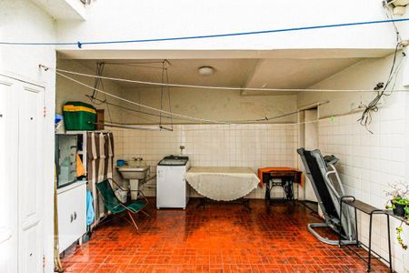 Casa à venda com 234m², 4 quartos e 2 vagasQuintal