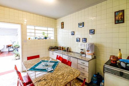 Casa à venda com 234m², 4 quartos e 2 vagasCopa