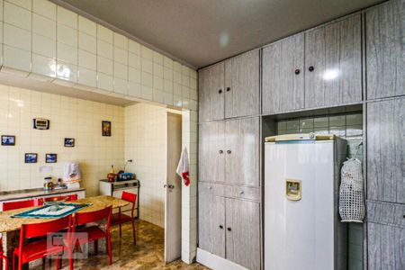 Casa à venda com 234m², 4 quartos e 2 vagasCozinha