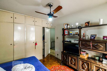 Casa à venda com 234m², 4 quartos e 2 vagasQuarto 2