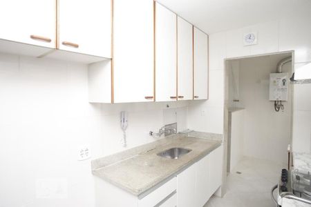 Apartamento à venda com 97m², 3 quartos e 2 vagasCozinha