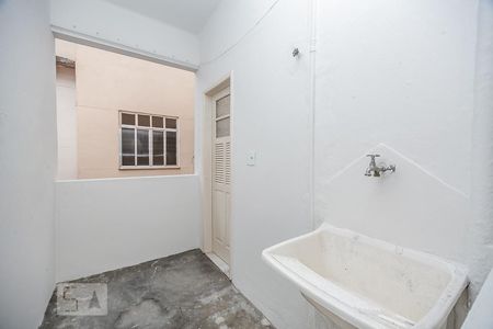 Apartamento para alugar com 65m², 2 quartos e sem vagaÁrea de Serviço