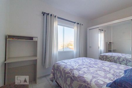 Quarto 2 de apartamento para alugar com 2 quartos, 60m² em Parque da Fonte, São José dos Pinhais