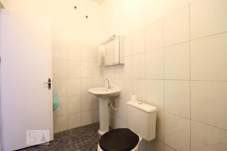 Banheiro de kitnet/studio para alugar com 1 quarto, 36m² em Vila das Mercês, São Paulo