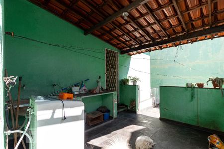 Casa à venda com 150m², 3 quartos e 3 vagas Casa à venda com 150m², 3 quartos e 3 vagasÁrea de Serviço