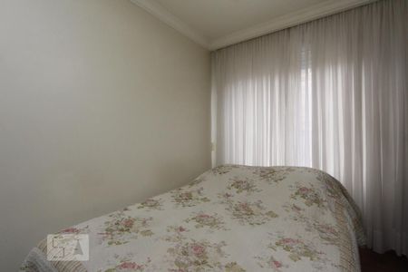 QUARTO 1 de apartamento para alugar com 2 quartos, 80m² em Petrópolis, Porto Alegre