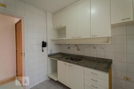 Apartamento à venda com 62m², 2 quartos e 1 vagaCozinha 