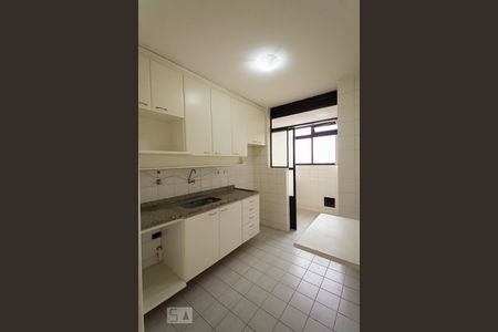 Apartamento à venda com 62m², 2 quartos e 1 vagaCozinha 