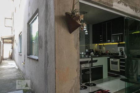 Casa à venda com 298m², 4 quartos e 2 vagas Casa à venda com 298m², 4 quartos e 2 vagasvaranda