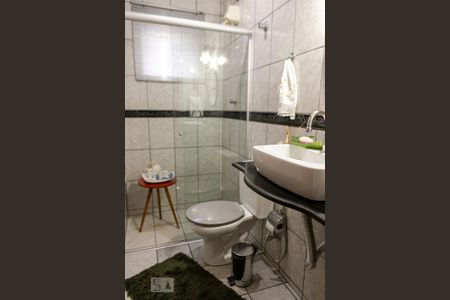 Casa à venda com 298m², 4 quartos e 2 vagas Casa à venda com 298m², 4 quartos e 2 vagasLavabo