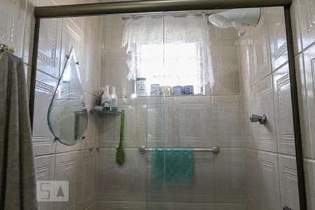 Casa à venda com 298m², 4 quartos e 2 vagas Casa à venda com 298m², 4 quartos e 2 vagasBanheiro