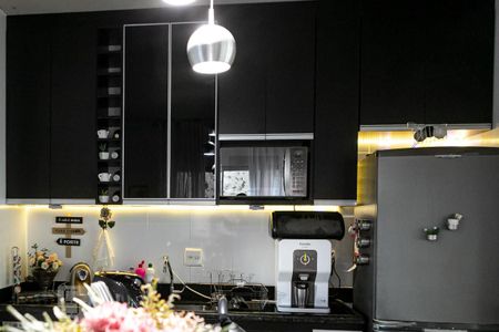 Casa à venda com 298m², 4 quartos e 2 vagas Casa à venda com 298m², 4 quartos e 2 vagasCozinha integrada