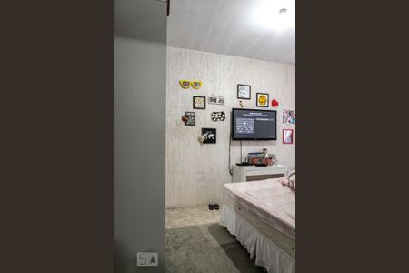 Casa à venda com 298m², 4 quartos e 2 vagas Casa à venda com 298m², 4 quartos e 2 vagasQuarto 1