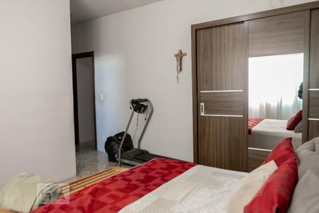 Casa à venda com 298m², 4 quartos e 2 vagas Casa à venda com 298m², 4 quartos e 2 vagasSuíte