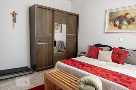 Casa à venda com 298m², 4 quartos e 2 vagas Casa à venda com 298m², 4 quartos e 2 vagasSuíte