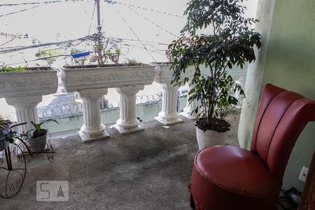 Casa à venda com 298m², 4 quartos e 2 vagas Casa à venda com 298m², 4 quartos e 2 vagasSacada