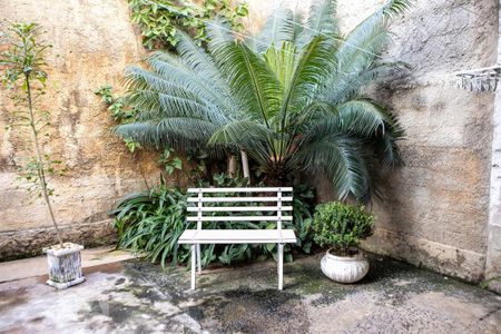 Casa à venda com 298m², 4 quartos e 2 vagas Casa à venda com 298m², 4 quartos e 2 vagasvaranda