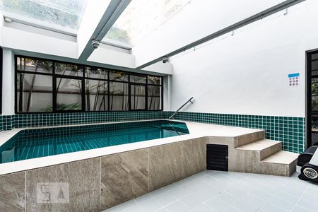 Apartamento à venda com 35m², 2 quartos e 1 vaga Apartamento à venda com 35m², 2 quartos e 1 vagaÁrea comum - Piscina