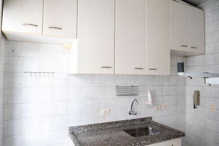 Cozinha de apartamento para alugar com 1 quarto, 38m² em Vila Mariana, São Paulo