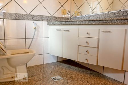 Apartamento para alugar com 160m², 4 quartos e 2 vagas Apartamento para alugar com 160m², 4 quartos e 2 vagasBanheiro da Cobertura