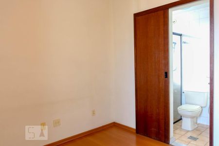 Apartamento para alugar com 160m², 4 quartos e 2 vagas Apartamento para alugar com 160m², 4 quartos e 2 vagasQuarto Suíte