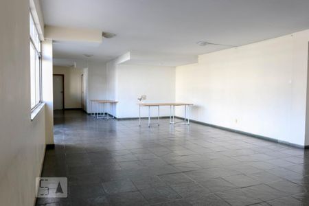 Apartamento para alugar com 160m², 4 quartos e 2 vagas Apartamento para alugar com 160m², 4 quartos e 2 vagasÁrea comum - Salão de festas