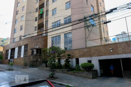 Apartamento para alugar com 160m², 4 quartos e 2 vagas Apartamento para alugar com 160m², 4 quartos e 2 vagasFachada