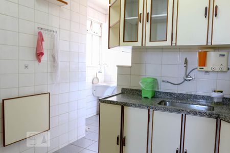 Apartamento para alugar com 160m², 4 quartos e 2 vagas Apartamento para alugar com 160m², 4 quartos e 2 vagasCozinha