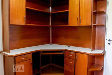 Apartamento para alugar com 160m², 4 quartos e 2 vagas Apartamento para alugar com 160m², 4 quartos e 2 vagasQuarto 2