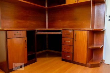 Apartamento para alugar com 160m², 4 quartos e 2 vagas Apartamento para alugar com 160m², 4 quartos e 2 vagasQuarto 2
