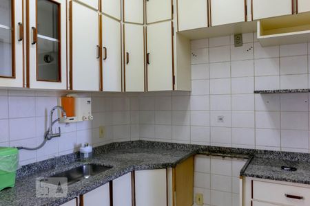 Apartamento para alugar com 160m², 4 quartos e 2 vagas Apartamento para alugar com 160m², 4 quartos e 2 vagasCozinha