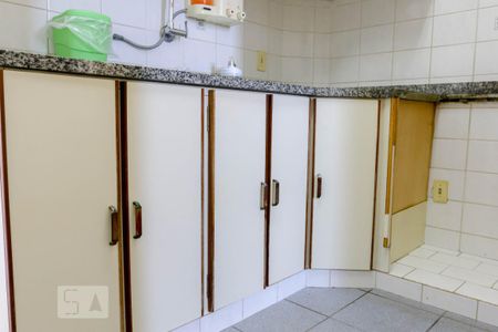Apartamento para alugar com 160m², 4 quartos e 2 vagas Apartamento para alugar com 160m², 4 quartos e 2 vagasCozinha