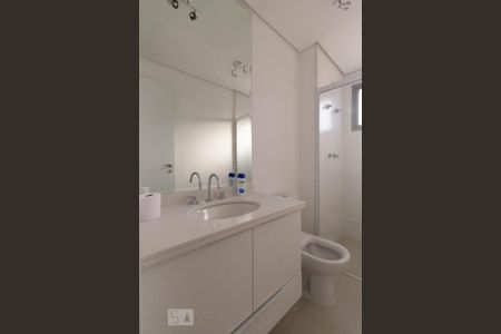Apartamento para alugar com 70m², 2 quartos e 1 vaga Apartamento para alugar com 70m², 2 quartos e 1 vagaBanheiro Suíte 2