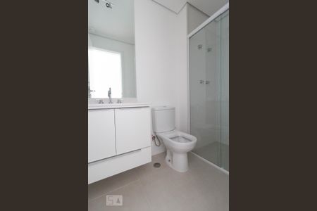 Apartamento para alugar com 70m², 2 quartos e 1 vaga Apartamento para alugar com 70m², 2 quartos e 1 vagaBanheiro Suíte 1