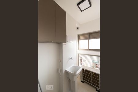Área de Serviço de apartamento para alugar com 2 quartos, 70m² em Sumarezinho, São Paulo