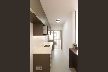 Apartamento para alugar com 70m², 2 quartos e 1 vaga Apartamento para alugar com 70m², 2 quartos e 1 vagaCozinha