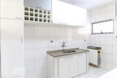 Cozinha de casa para alugar com 3 quartos, 100m² em Parque Industrial, São José dos Campos