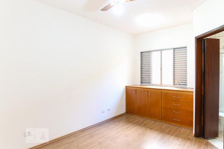 Casa para alugar com 100m², 3 quartos e 2 vagasSuíte