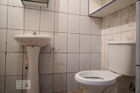 Casa para alugar com 120m², 6 quartos e 3 vagasCasa 2 - Banheiro