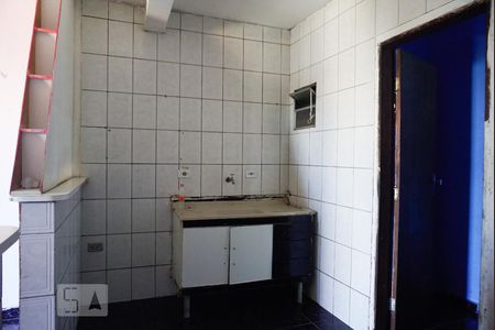 Casa para alugar com 120m², 6 quartos e 3 vagasCasa 2 - Cozinha