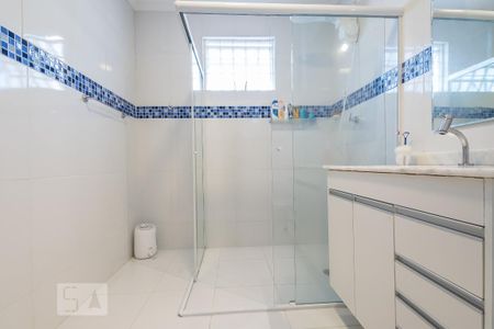 Casa para alugar com 160m², 4 quartos e 2 vagas Casa para alugar com 160m², 4 quartos e 2 vagasBanheiro Suíte