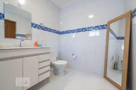 Casa para alugar com 160m², 4 quartos e 2 vagas Casa para alugar com 160m², 4 quartos e 2 vagasBanheiro Suíte