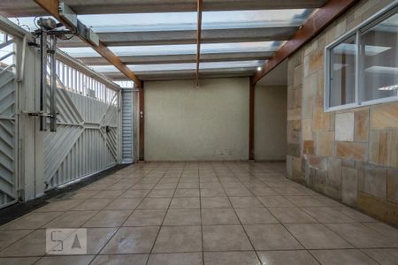 Casa para alugar com 160m², 4 quartos e 2 vagas Casa para alugar com 160m², 4 quartos e 2 vagasGaragem