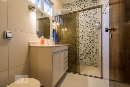 Casa para alugar com 160m², 4 quartos e 2 vagas Casa para alugar com 160m², 4 quartos e 2 vagasBanheiro 1