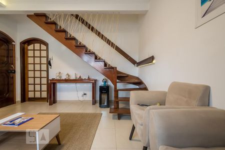 Sala de casa para alugar com 4 quartos, 160m² em Chácara Santo Antônio (zona Sul), São Paulo