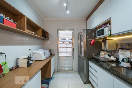 Casa para alugar com 160m², 4 quartos e 2 vagas Casa para alugar com 160m², 4 quartos e 2 vagasCozinha