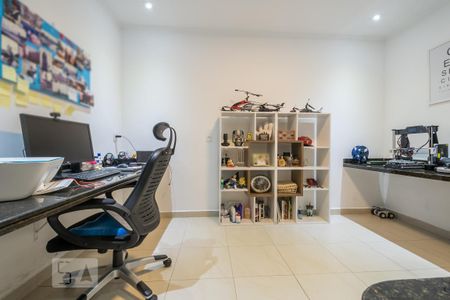 Casa para alugar com 160m², 4 quartos e 2 vagas Casa para alugar com 160m², 4 quartos e 2 vagasEscritório