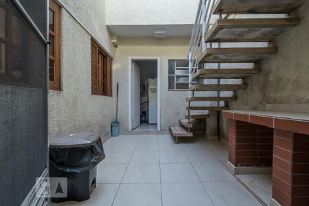 Casa para alugar com 160m², 4 quartos e 2 vagas Casa para alugar com 160m², 4 quartos e 2 vagasQuintal