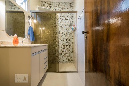 Casa para alugar com 160m², 4 quartos e 2 vagas Casa para alugar com 160m², 4 quartos e 2 vagasBanheiro 1